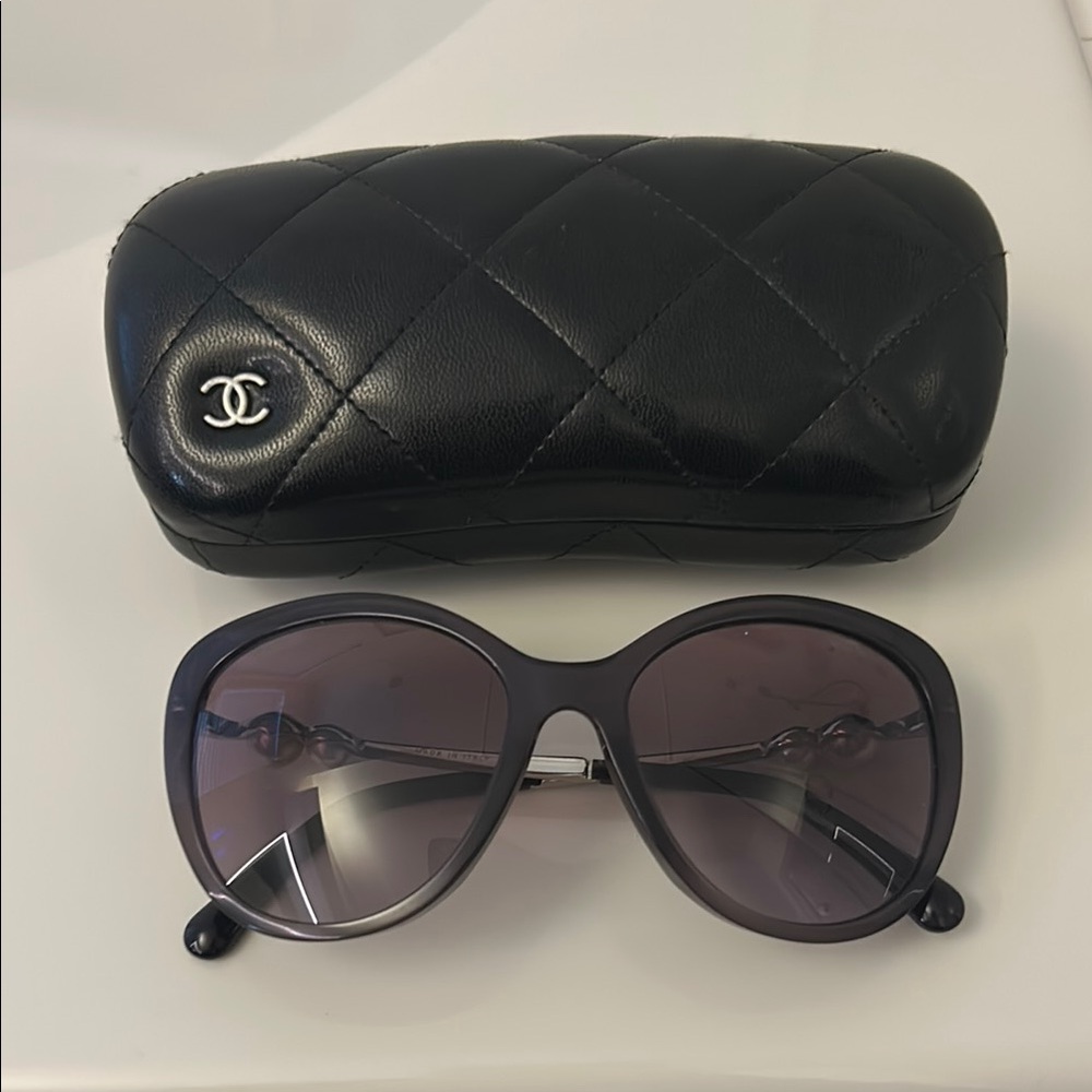 Acetate Butterfly Winter Pearl Sunglasses Purple